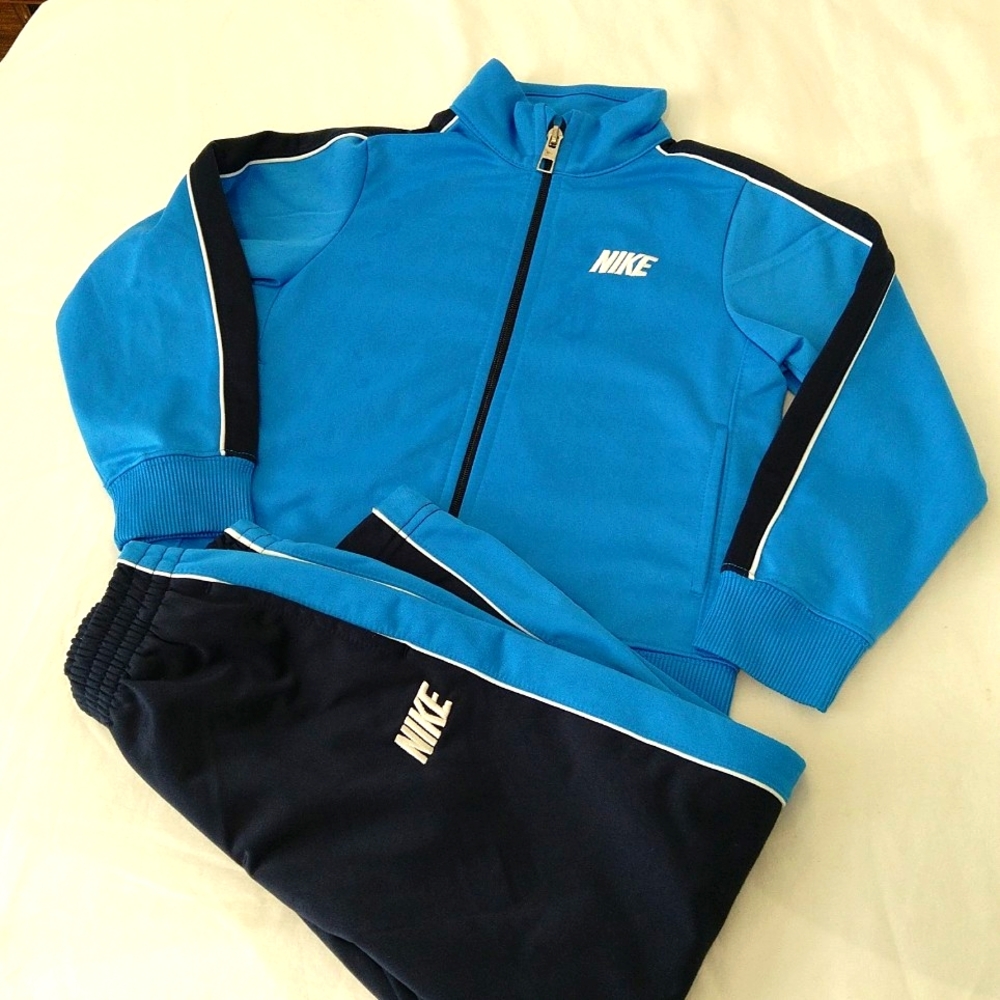 Nike boys navy / blue & whites full zip Two Pieces Track Sets Size 4
